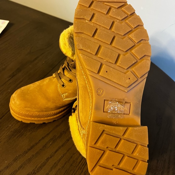 Artica Boots from Browns - Picture 3 of 5